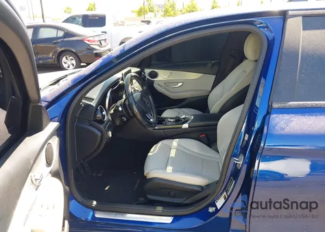 2018 Mercedes-Benz C 300 from USA, damaged, VIN 55SWF4JB8JU246960